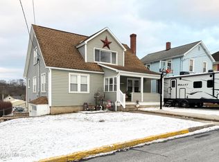 734 W 3rd St, Williamsburg, PA 16693