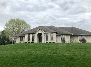 9244 Burning Tree Dr, Grand Blanc, MI 48439