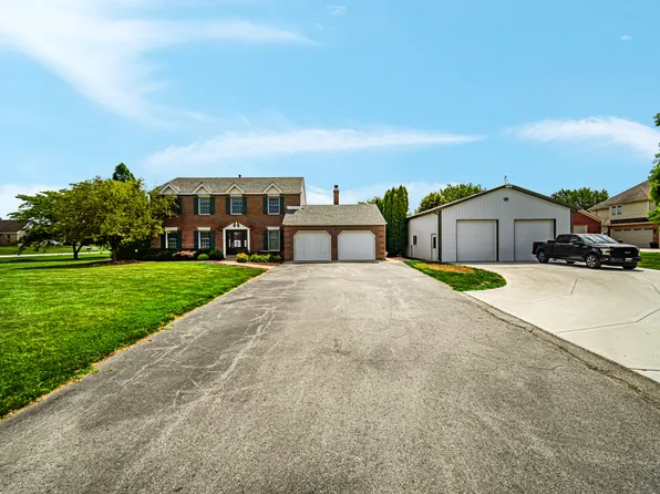 26711 S Greenbriar Dr, Monee, IL 60449