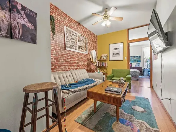 443 Bushwick Avenue image 11 of 19