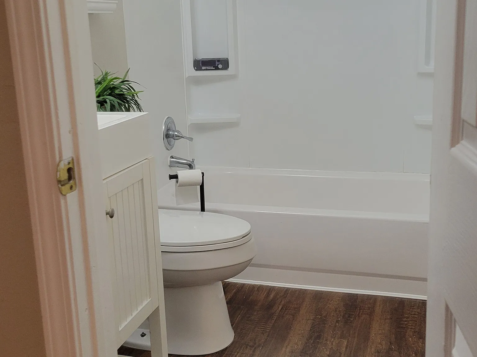 2 bed, 1100 sqft, $1,550 — Photo 4