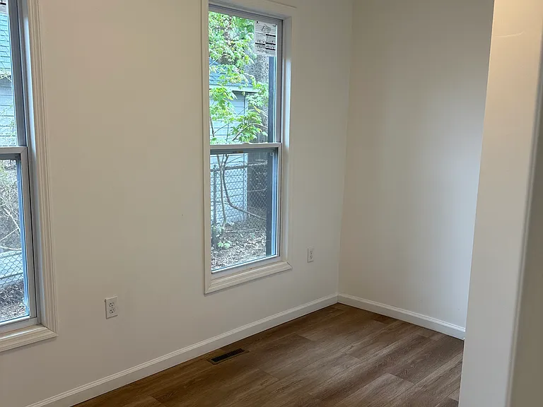 8 Prospect Pl #2 — Photo 6