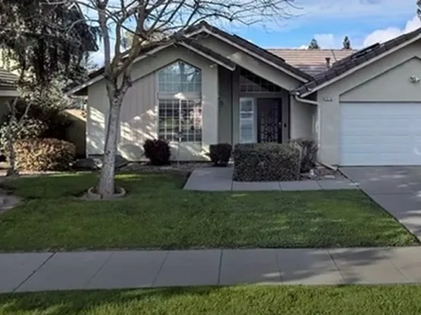 2539 Plumwood Way, Madera, CA 93637