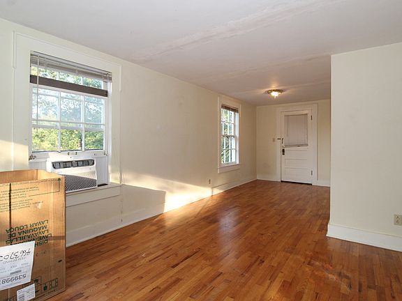 4th image of 630 N Park Ave APT A