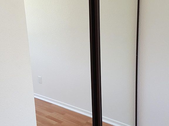 4th image of 861 Merritt Dr #203