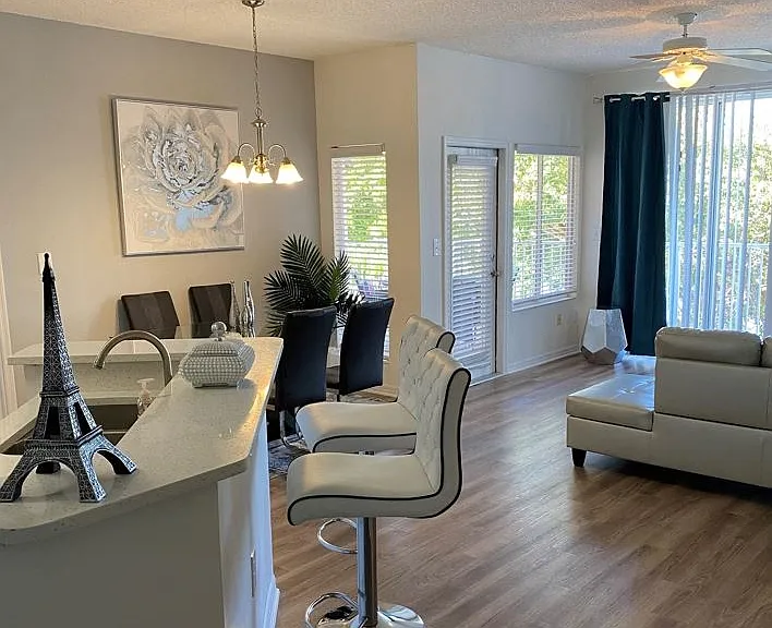 Ocean Reef at Seawalk Pointe Apartments — Photo 14