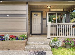 891 Blaine St, Woodburn, OR 97071