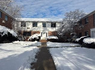 5 Stone Hill Rd, Springfield, NJ 07081