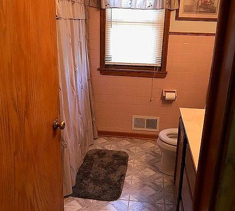 5th image of 2314 Hansen Ln