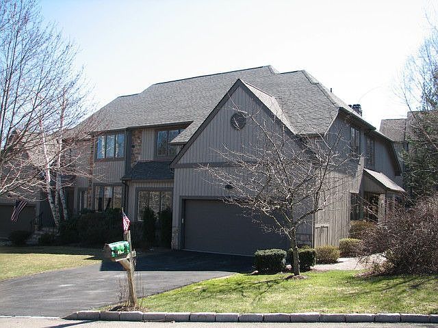 1st image of 5 Persimmon Ln