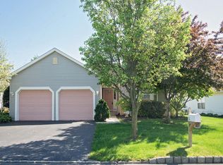 64 Ivy Hill Rd, Lakewood, NJ 08701