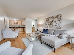 311 Kenwood Apartments | Spacious 1-Bedroom Apartments, Minneapolis, MN 55403