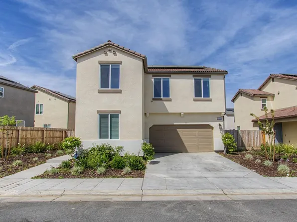 1183 Ponderosa Way, Madera, CA 93636