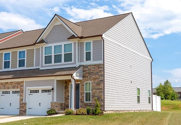 3rd image of 128 Primrose Ln