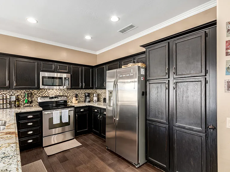 1126 N Melody Cir — Photo 8