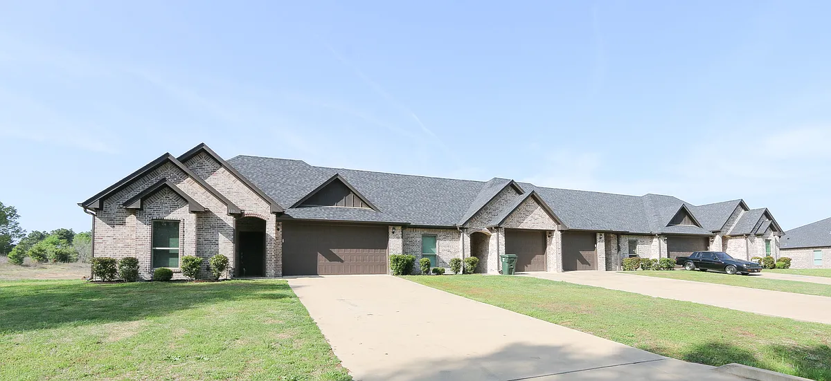 Building Photo - 11170 County Road 167 #B