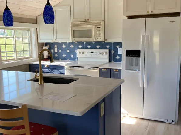 (undisclosed Address), Columbus, NC 28722