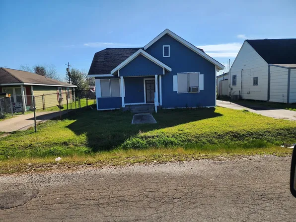 2320 18th St, Port Arthur, TX 77640