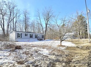 188 N Raymond Rd, Raymond, ME 04071