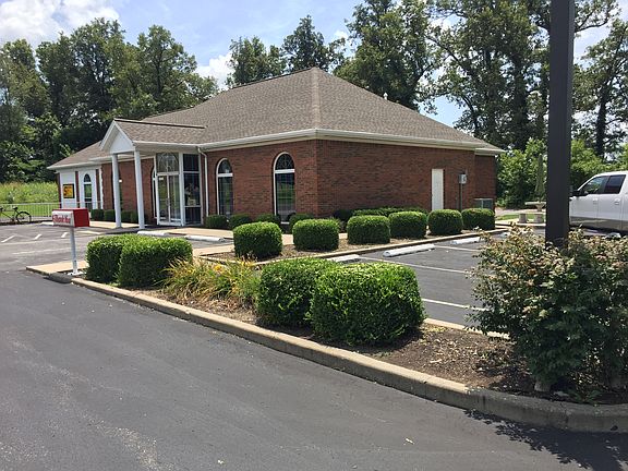 2nd image of 141 Kentucky Ave