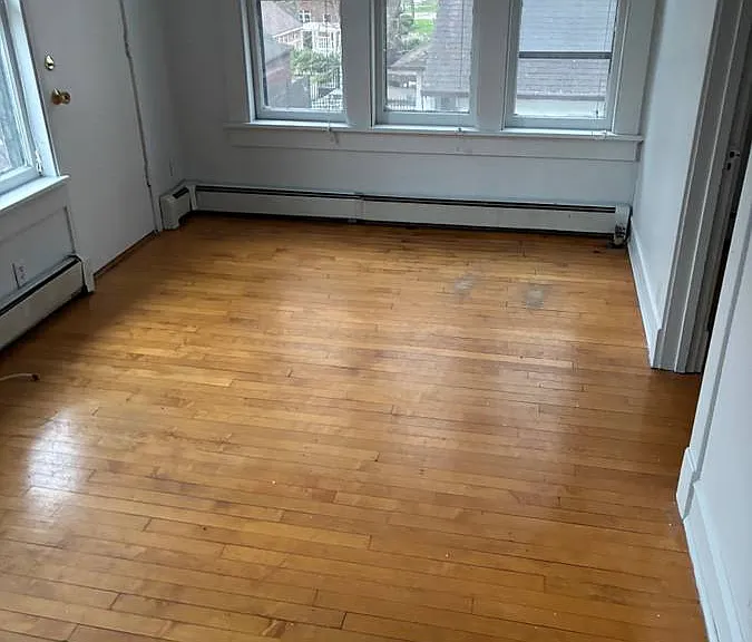 301 S Mills St #4 — Photo 1