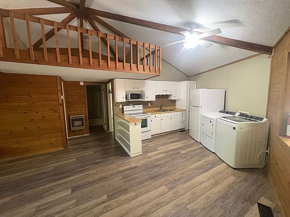 3rd image of 169 Indigo Dr