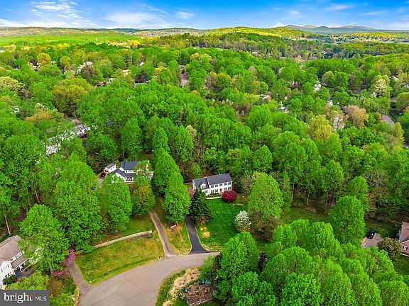 4th image of 5222 Swain Dr