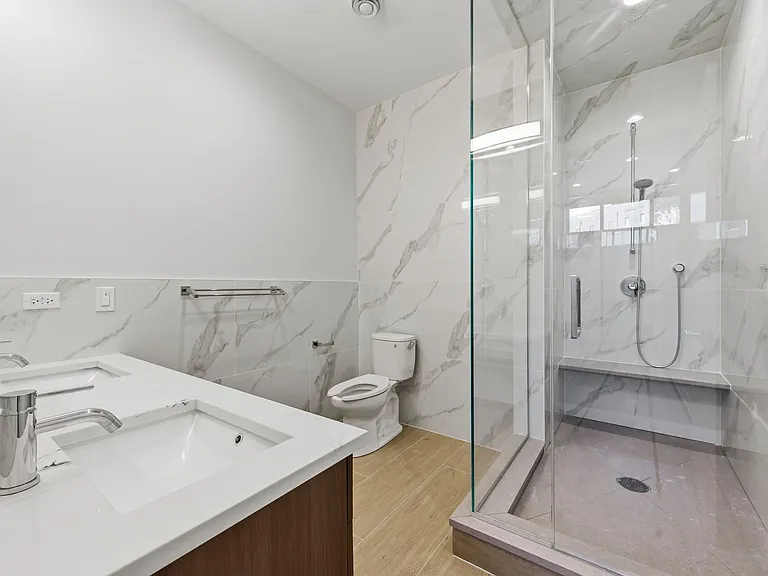 2839 W Belmont Ave #101 — Photo 6