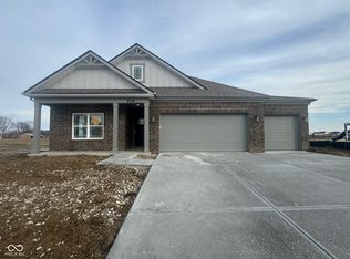 5885 Norfolk Row, Greenwood, IN 46143