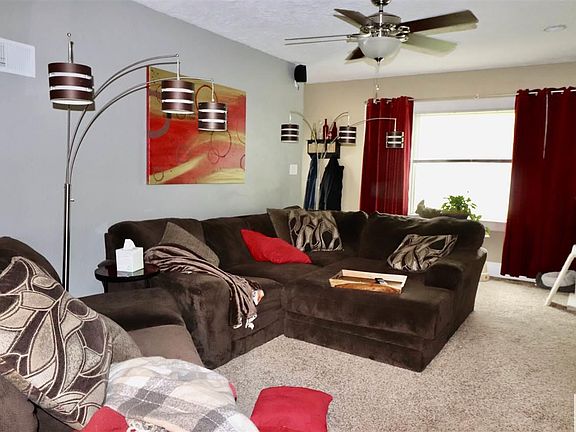 5th image of 2543 S Cypress St