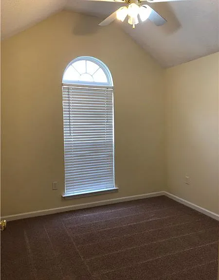 15 Ledgestone Ln — Photo 13