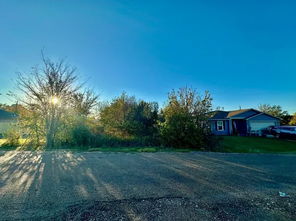 Z Flagship Ln, Mabank, TX 75156