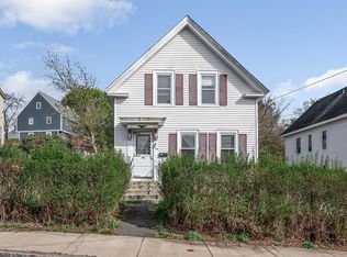 99 White St, Lowell, MA 01854