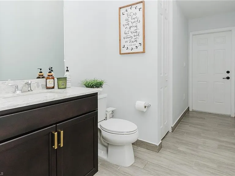 4870 Frattina St — Photo 5