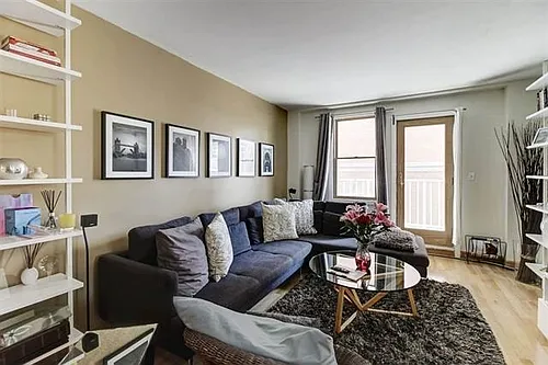 242 Barrow St #1D Photo 1