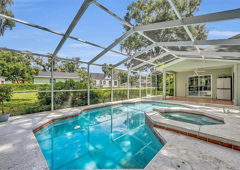 1st image of 25351 CARNOUSTIE DRIVE