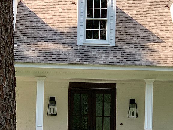 2nd image of 266 Rosehill Dr N