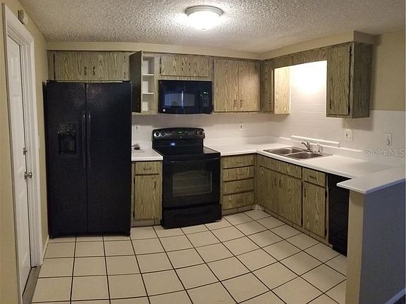 2nd image of 3525 Jackson Dr