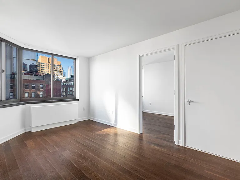 77 W 24th St #24B — Photo 6