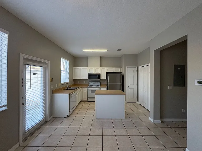12654 Langstaff Dr — Photo 5