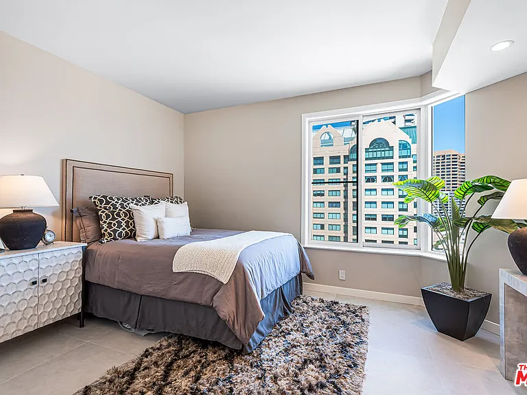10550 Wilshire Blvd #1204 — Photo 21