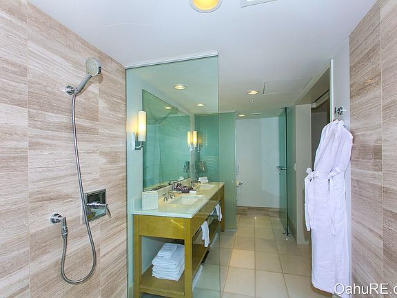 3rd image of 383 Kalaimoku St #2103