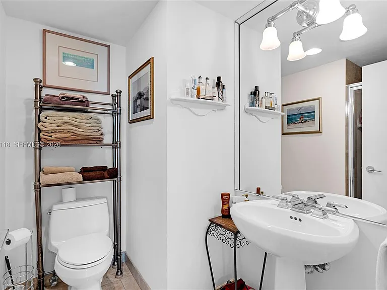 1455 Ocean Dr #1106 — Photo 21