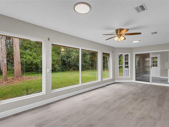 4th image of 22 WEIDNER PLACE