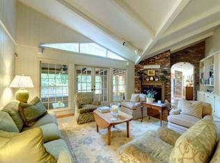 2837 Ridgewood Cir NW, Atlanta, GA 30327