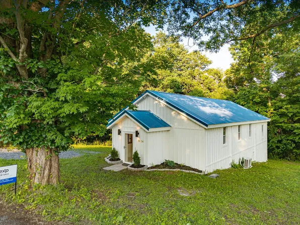 6134 Snowhill Rd, Mount Nebo, WV 26679