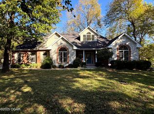 503 Soaring Hawk Dr, Joplin, MO 64801