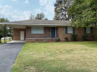 16 Meadowbrook Dr, Little Rock, AR 72205