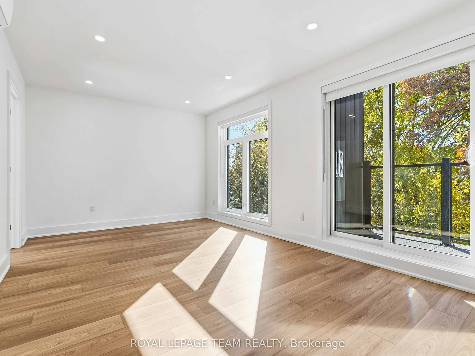 1 bed, $1,959 — Photo 4