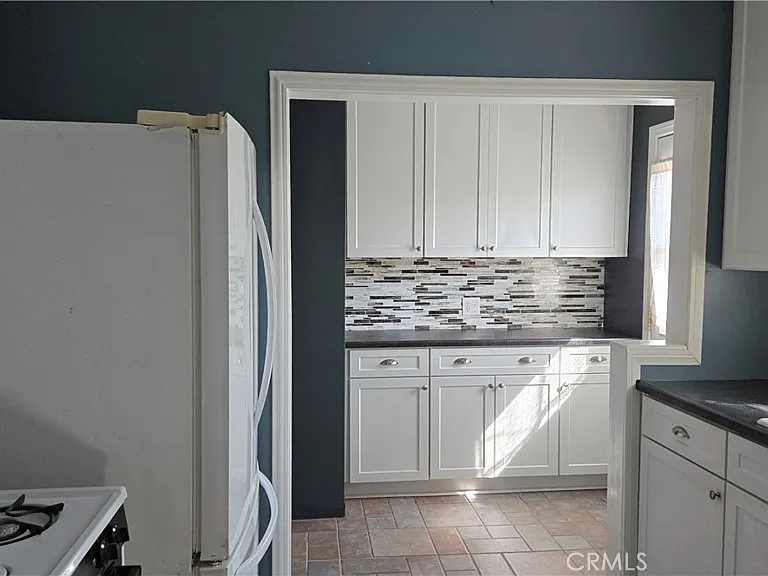 422 Bond St #1 — Photo 6